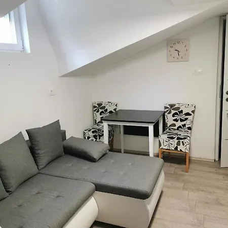 Daniela Apartment Lovran